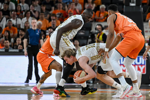 自于技术优 自于技术优